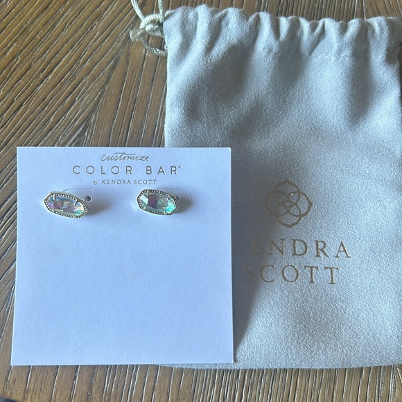 Kendra Scott Color Bar Earrings - Picture 1 of 4